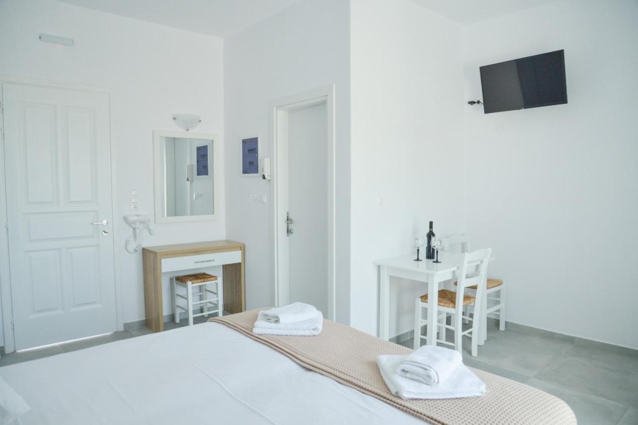 Zeras Apartments Adamantas  Bagian luar foto