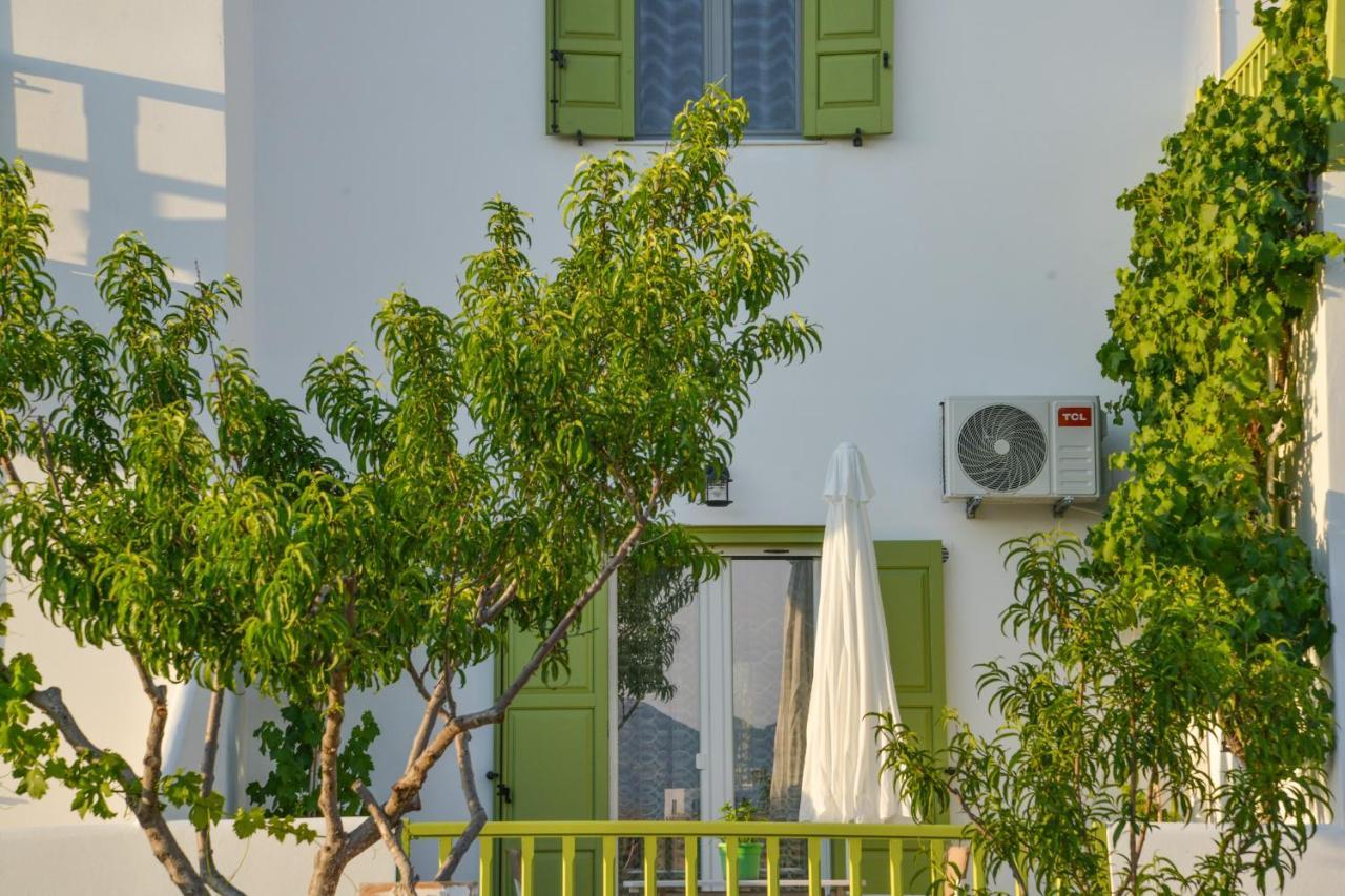 Zeras Apartments Adamantas  Bagian luar foto