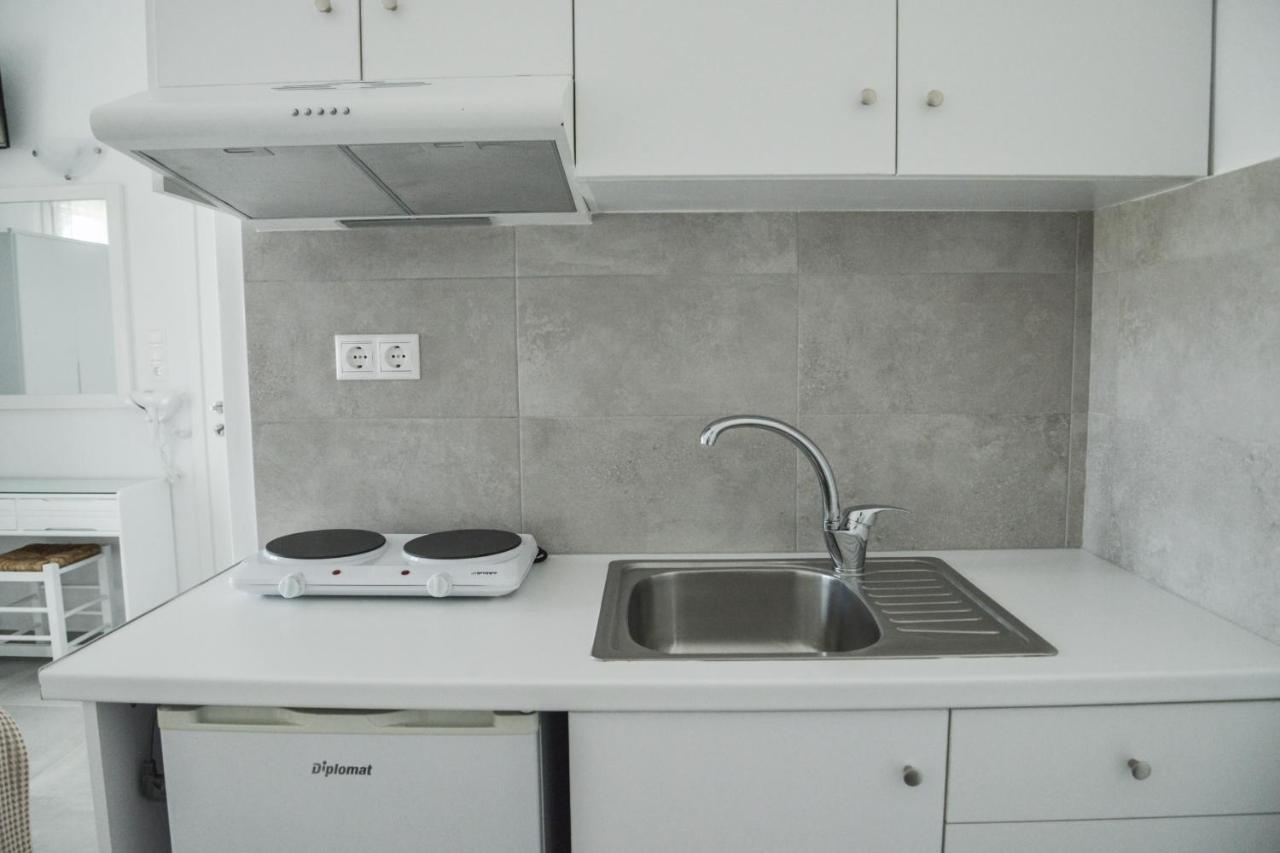 Zeras Apartments Adamantas  Bagian luar foto