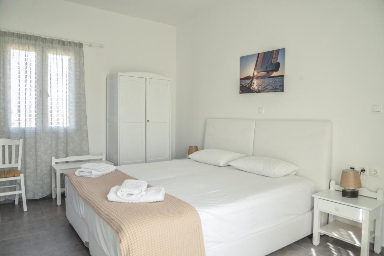 Zeras Apartments Adamantas  Bagian luar foto
