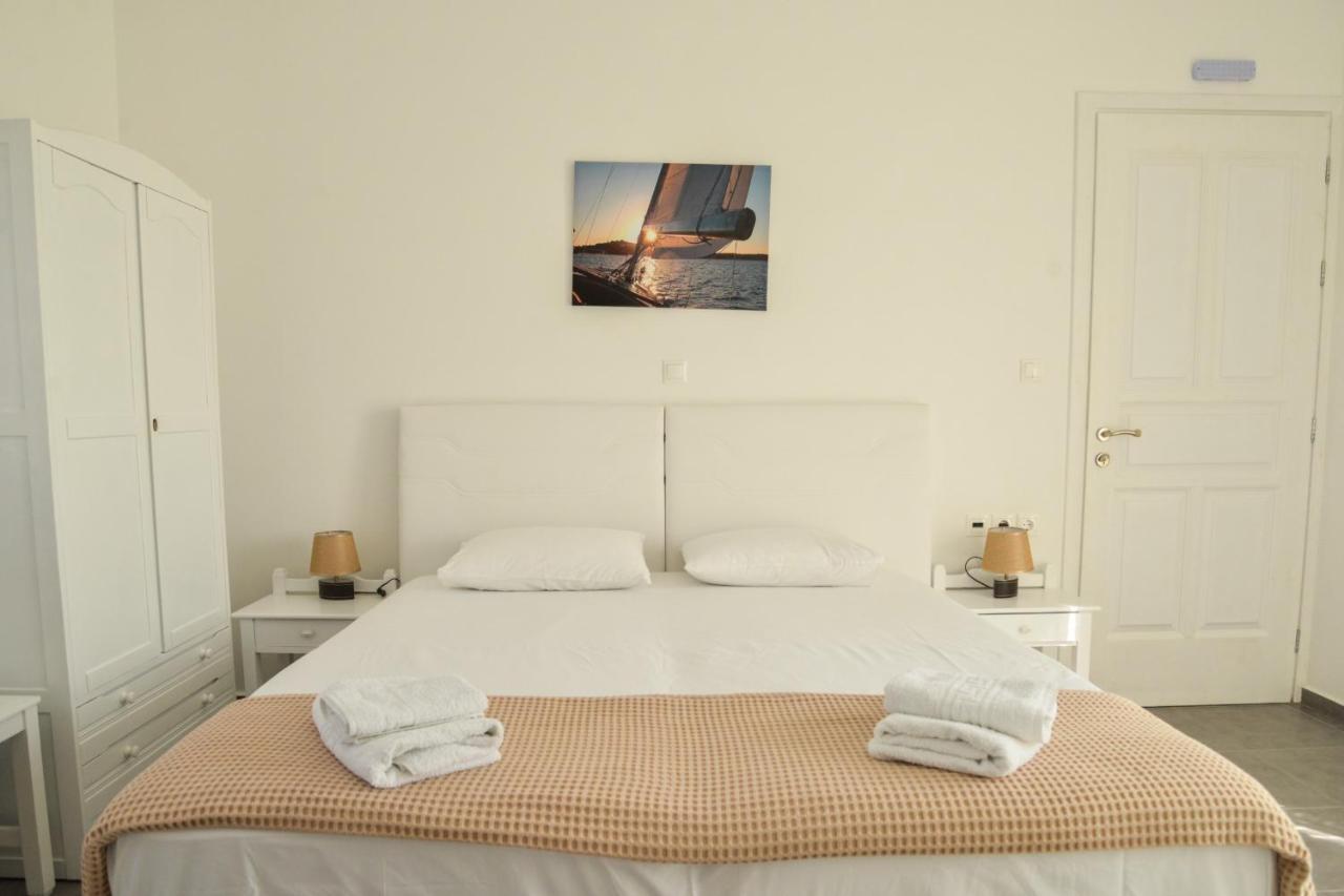Zeras Apartments Adamantas  Bagian luar foto